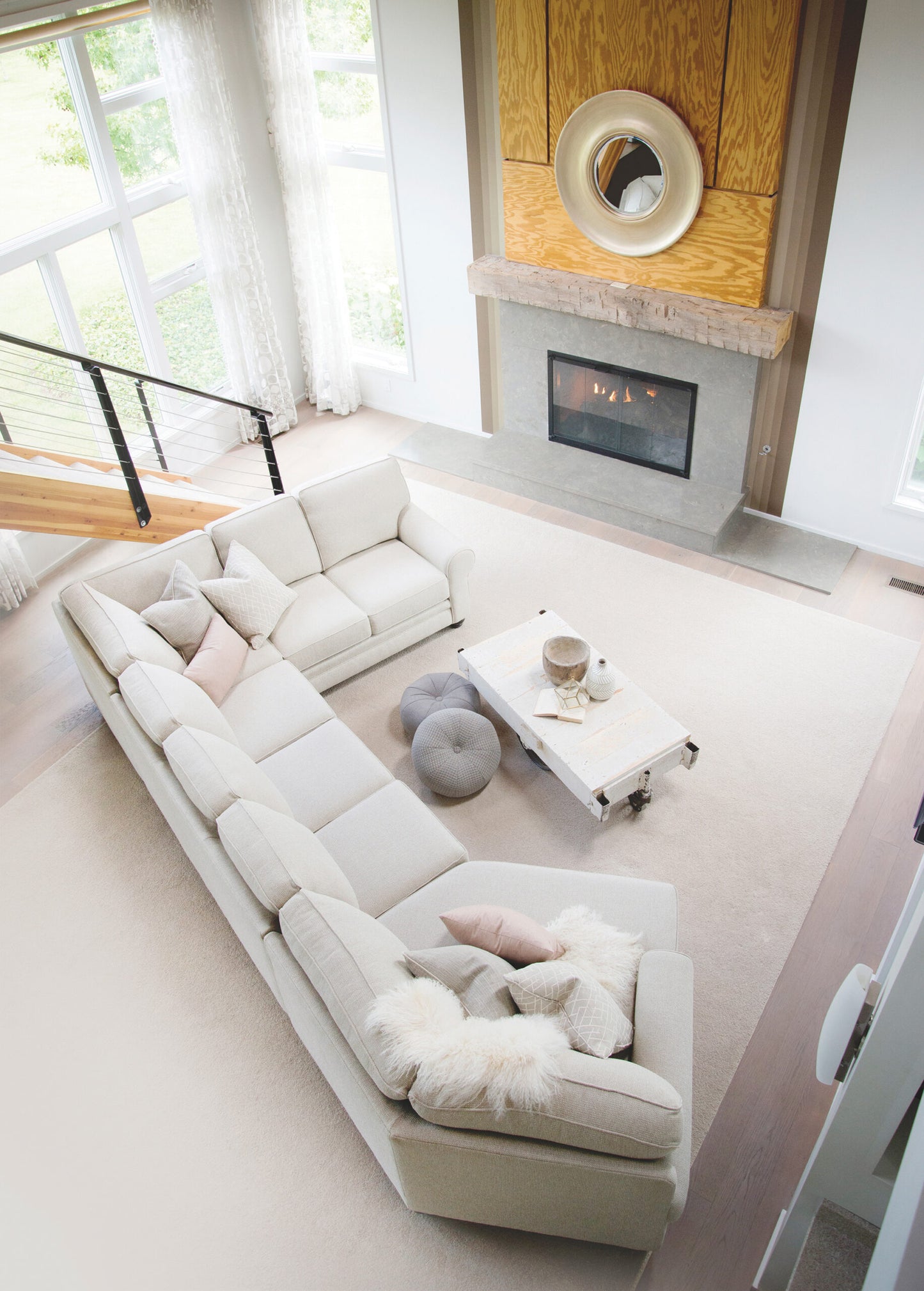 5000 Sofas & Sectionals