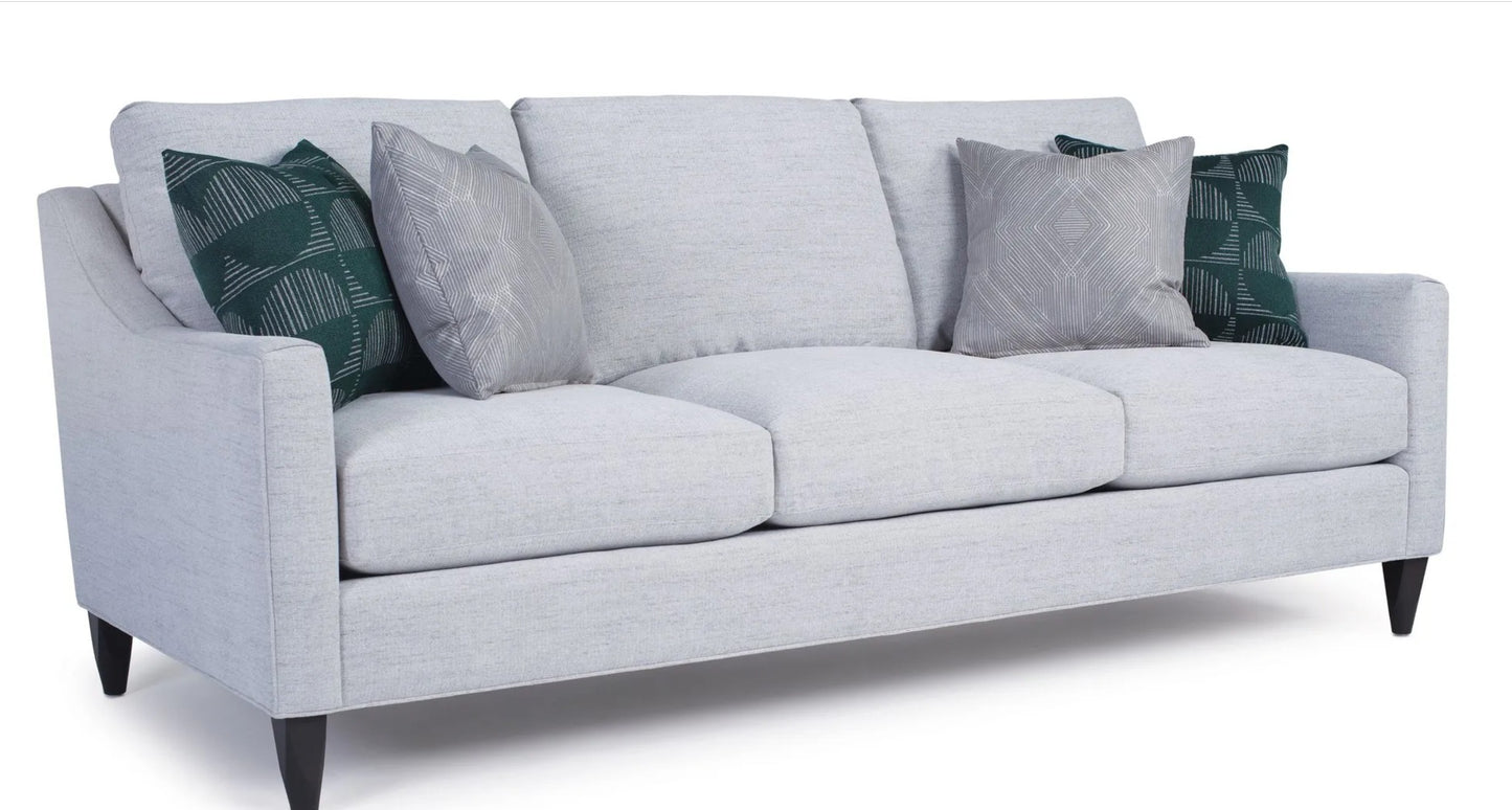 261 Sofas & Sectionals
