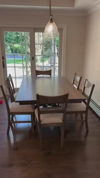 The Parisian Table